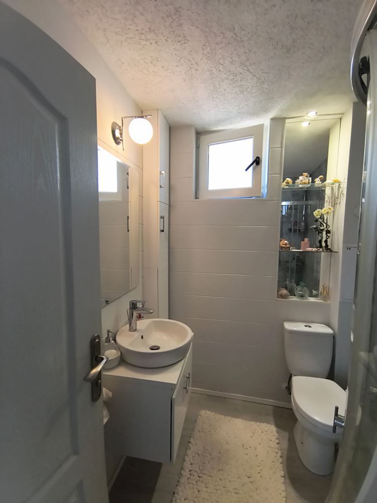 Odnowione mieszkanie dwupokojowe z panoramicznym widokiem w nowoczesnym kompleksie blisko Słonecznego Brzegu