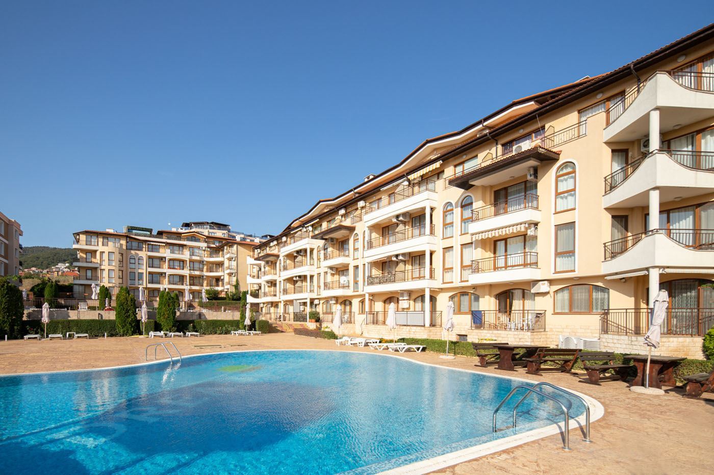 Dwupokojowe mieszkanie 100 m od morza w Świętym Własie – wysoka jakość życia, spokój i doskonała lokalizacja