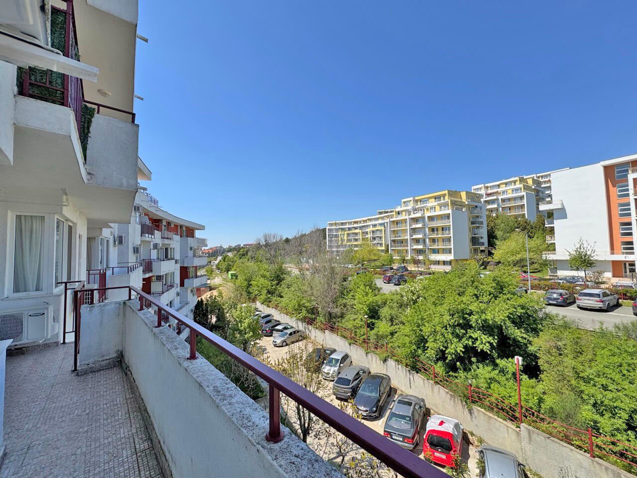 Apartament z dwiema sypialniami w luksusowym kompleksie na pierwszej linii w Świętym Własie