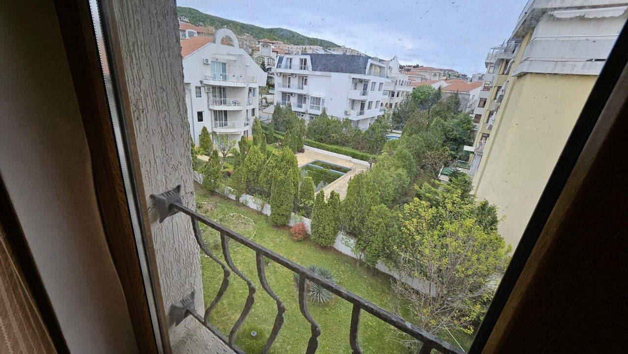 Przestronne mieszkanie trzypokojowe w Sveti Vlas – tylko 100 m od plaży i przystani jachtowej