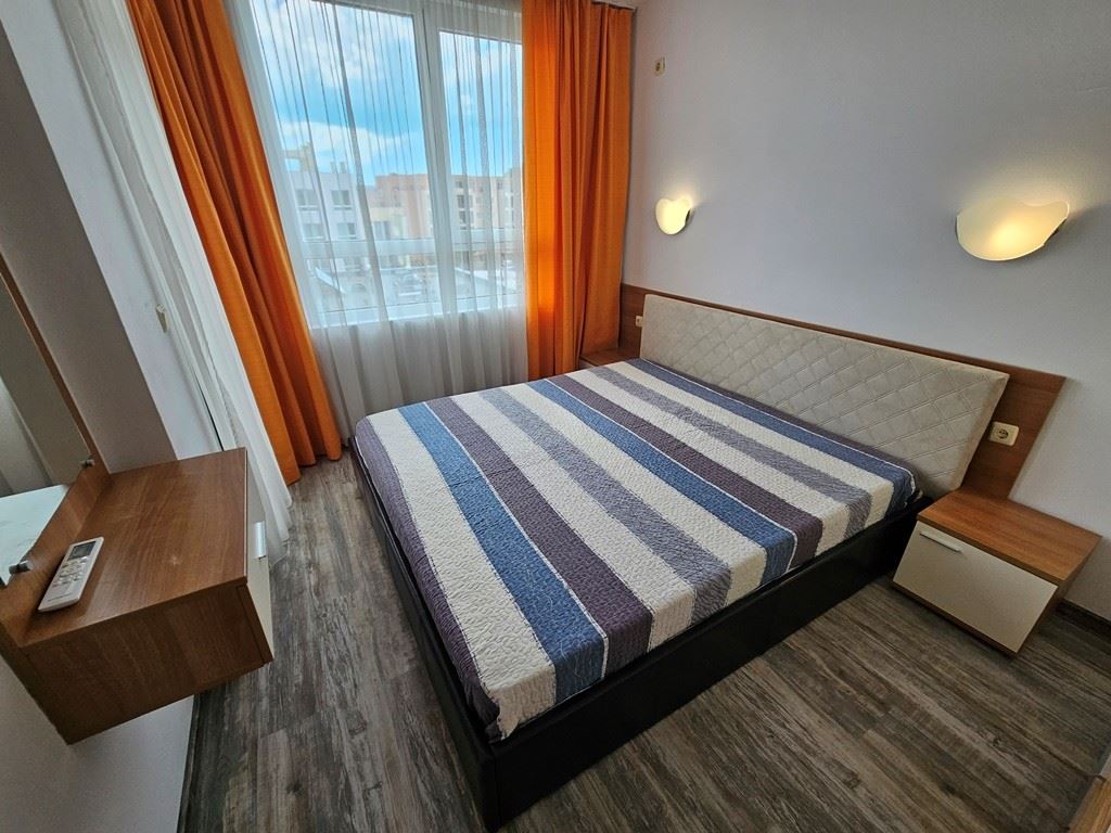 Ekskluzywne 2-pokojowe mieszkanie z panoramicznym widokiem na basen w Słonecznym Brzegu