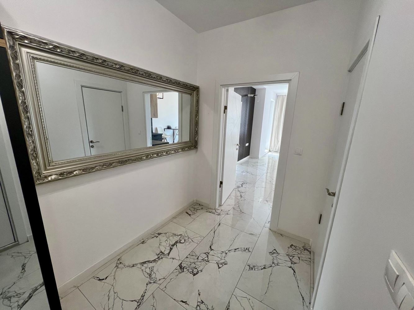 Nowoczesny apartament z jedną sypialnią z panoramicznym widokiem w prestiżowym kompleksie – gotowy do zamieszkania