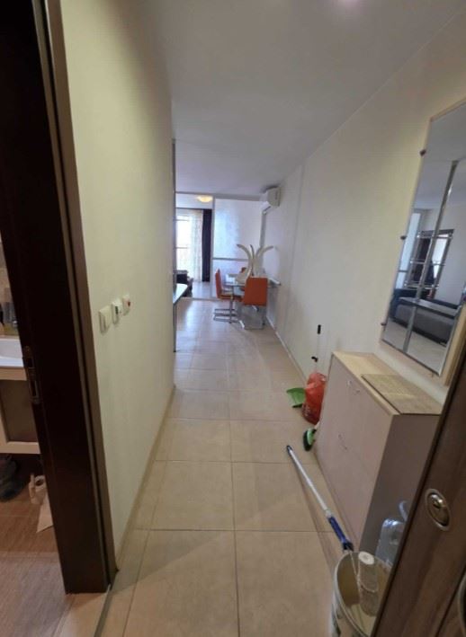 Przestronny apartament z dwiema sypialniami i widokiem na morze w Rawdzie