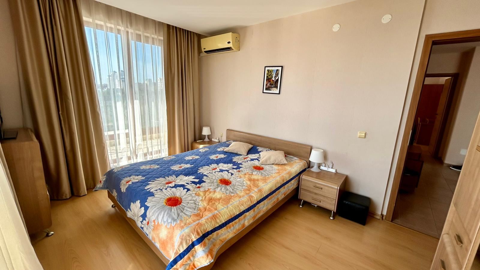 Święty Włas – apartament z trzema sypialniami z bezpośrednim panoramicznym widokiem na morze w kompleksie przy samej plaży