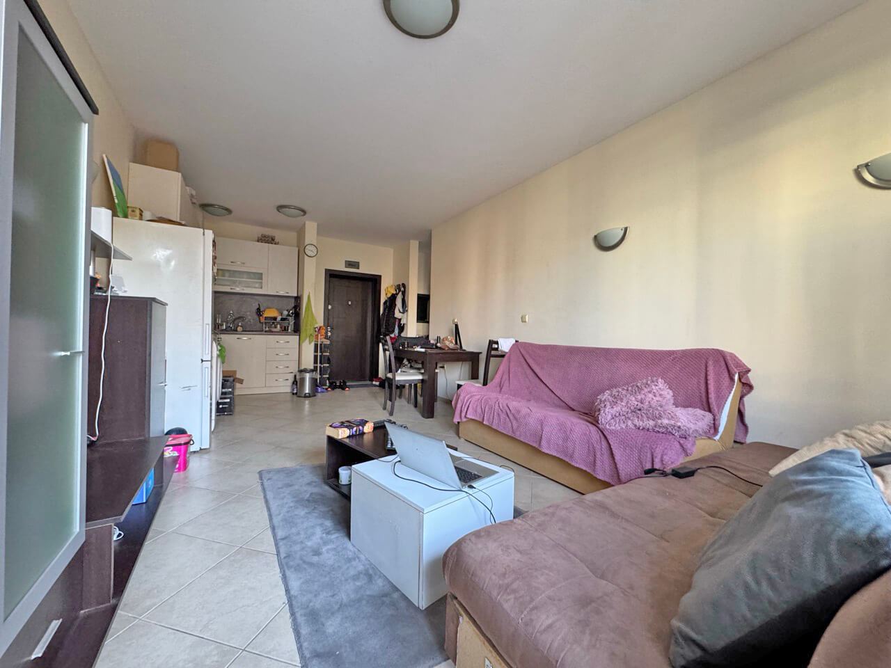 Przestronny apartament z jedną sypialnią i niską opłatą za utrzymanie w Słonecznym Brzegu