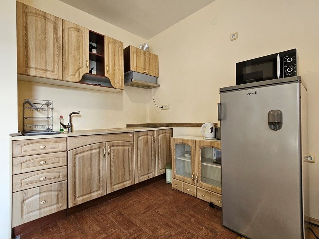 Apartament z jedną sypialnią na pierwszej linii morza w strzeżonym kompleksie w Elenite