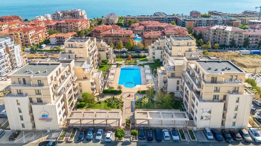 Morski komfort z własnym ogrodem – mieszkanie z jedną sypialnią kilka kroków od plaży w Świętym Własie