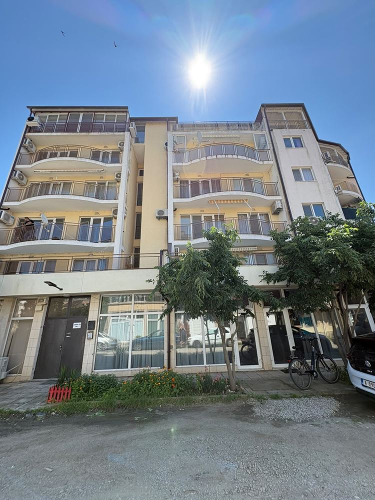 Przytulne, w pełni umeblowane studio w Pomorie – doskonała lokalizacja tylko 400 m od morza