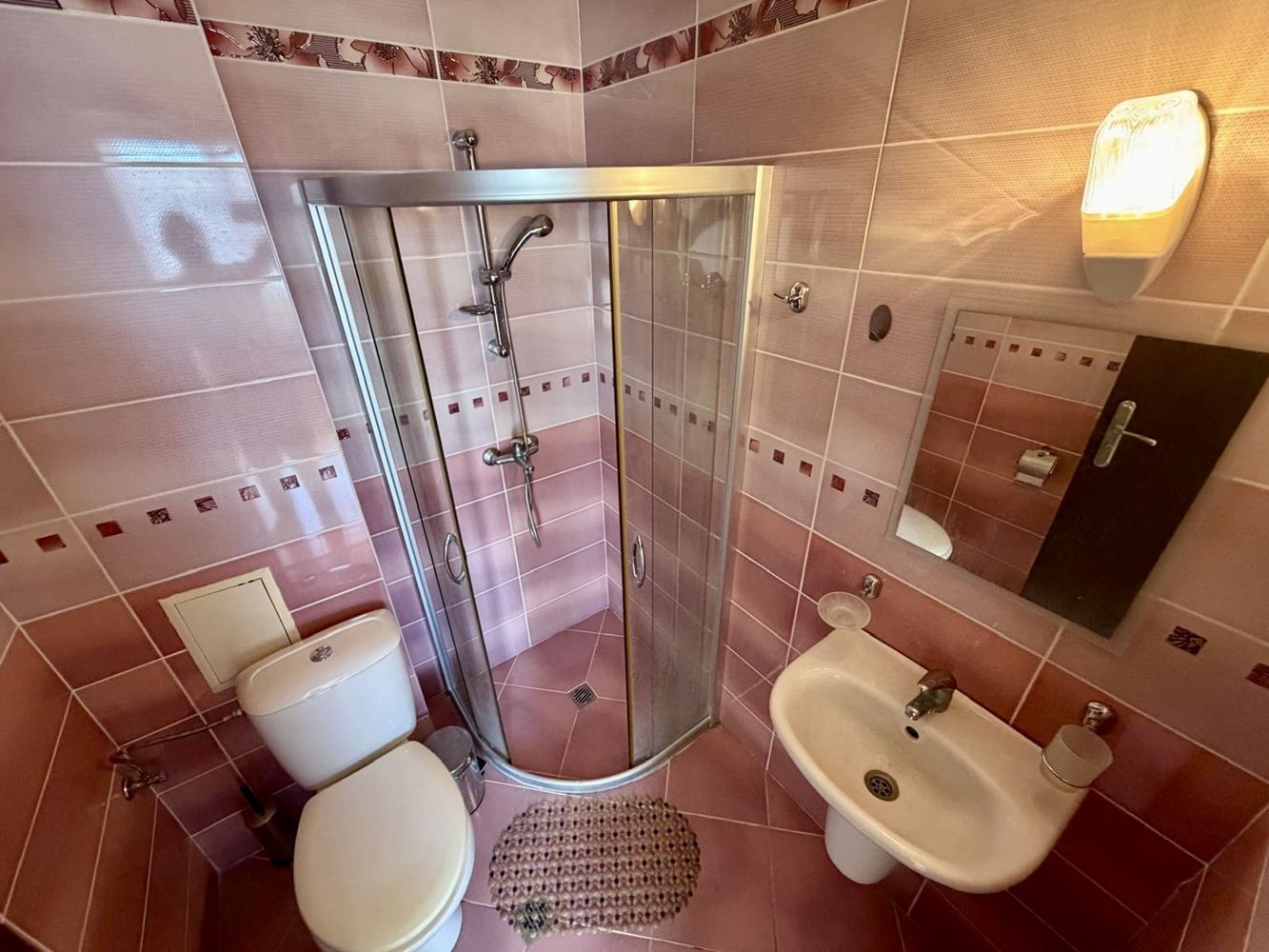 Panoramiczne studio z zachwycającym widokiem na morze w Nesebyrze – gotowe do zamieszkania