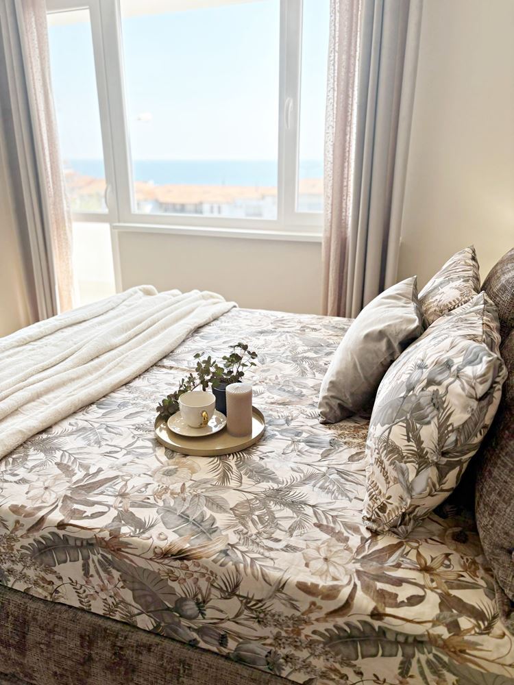 Dwa niezależne przestrzenie mieszkalne z widokiem na morze w centrum Świętego Własu – designerskie wnętrze i własne miejsce parkingowe