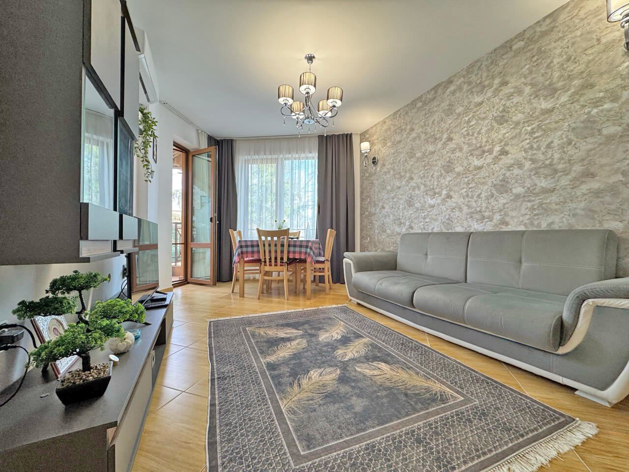 Stylowy apartament z jedną sypialnią z widokiem na basen w kurorcie Słoneczny Brzeg
