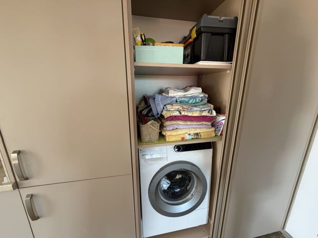Przestronny apartament z jedną sypialnią i widokiem na morze w samym sercu Sarafowa z możliwością przebudowy na apartament z dwiema sypialniami