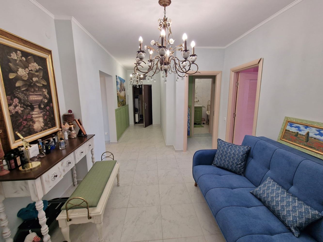 Ekskluzywny apartament z trzema sypialniami – najwyższy standard życia i dyskretny luksus