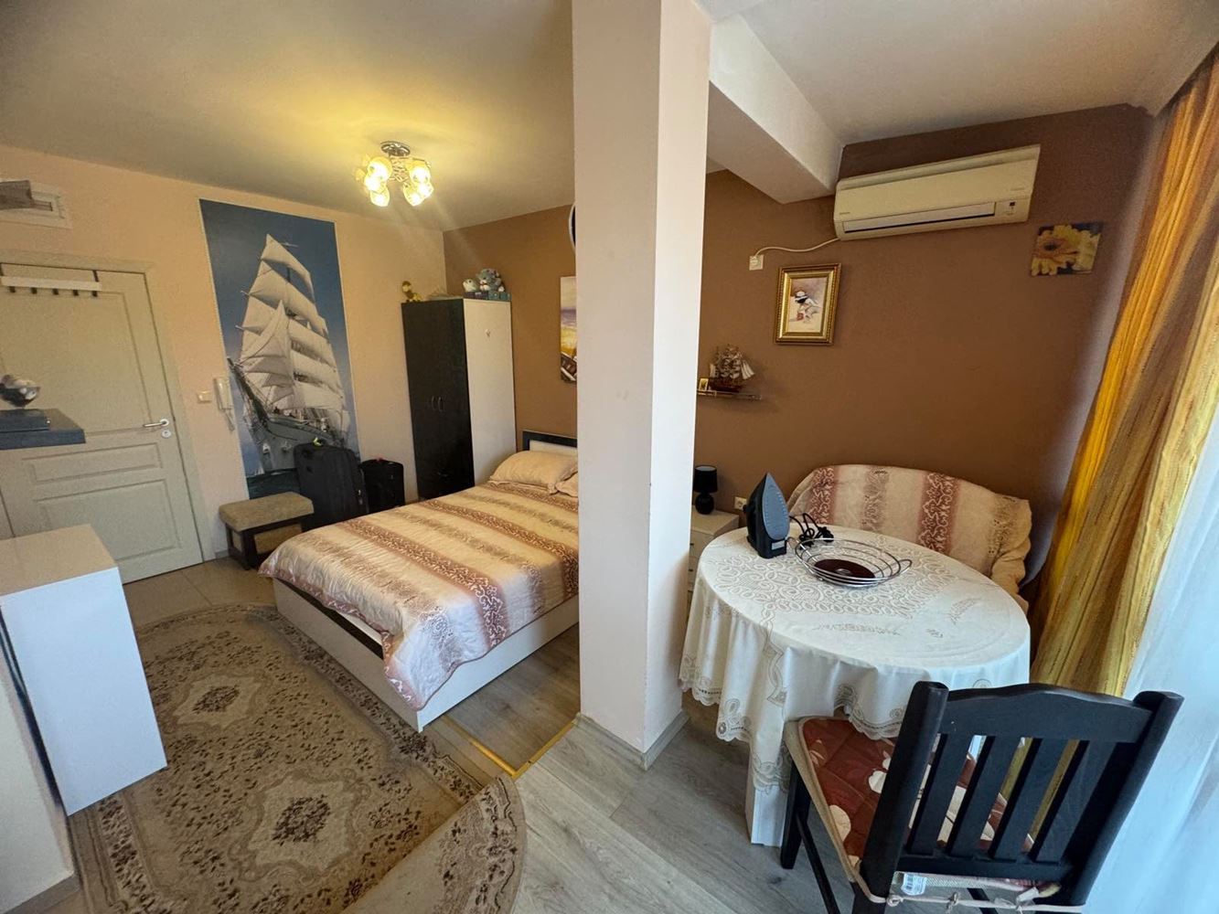 Przytulne studio w sercu Starego Miasta w Pomorie – tylko 300 m od morza