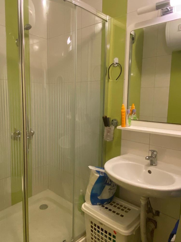 Umeblowany apartament z jedną sypialnią 50 m od morza w Pomorie