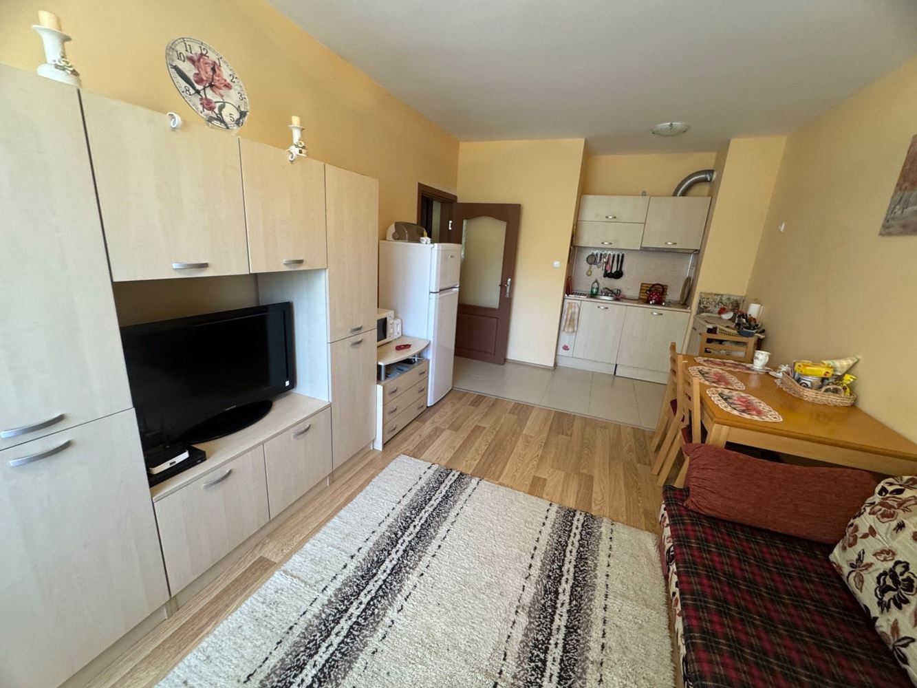 Apartament z jedną sypialnią na Starym Mieście w Pomorie – w pełni umeblowany, w budynku mieszkalnym i gotowy do zamieszkania