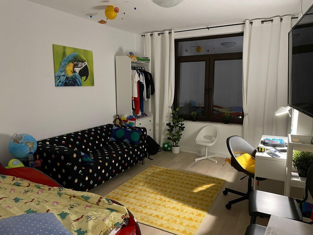 Przestronne pięciopokojowe mieszkanie z panoramą morza w Pomorie – komfort, styl i funkcjonalność dla dużej rodziny