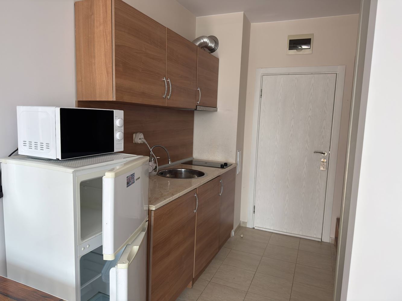 Przestronne studio w Słonecznym Brzegu – doskonała lokalizacja tylko 400 metrów od plaży