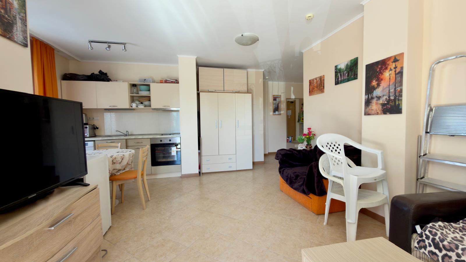 Przestronny apartament z dwiema sypialniami w luksusowym kompleksie w Słonecznym Brzegu