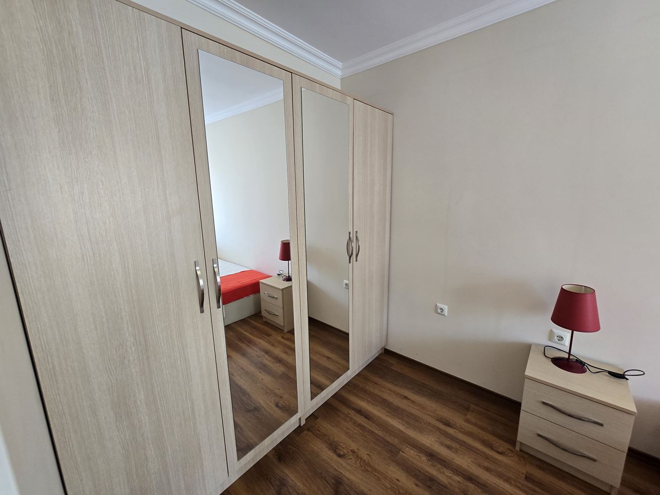 Nowoczesne mieszkanie z jedną sypialnią w Słonecznym Brzegu – nowy remont, doskonała inwestycja i gotowe do zamieszkania