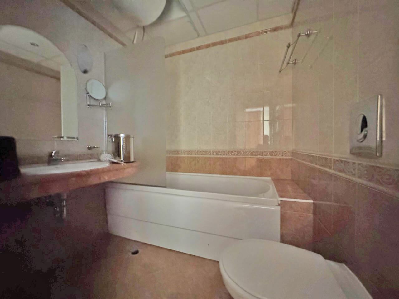 Ekskluzywny apartament z jedną sypialnią w pierwszej linii brzegowej w Pomorie – luksus, prestiż i inwestycja z natychmiastowym zwrotem