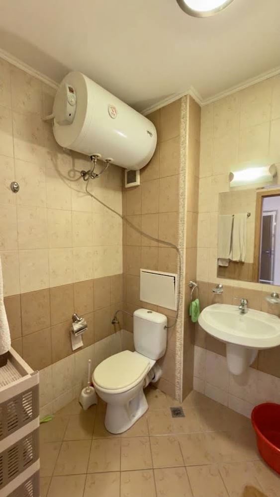 Przestronny apartament z jedną sypialnią, dużym tarasem i widokiem na basen w Słonecznym Brzegu