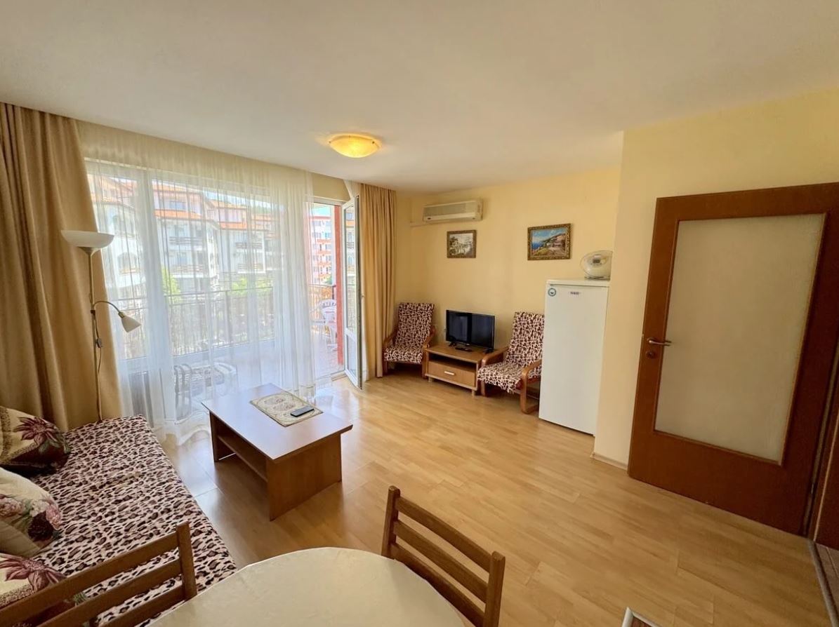 Piękny apartament w pierwszej linii brzegowej w prestiżowym kompleksie w pobliżu Elenite i Świętego Własu