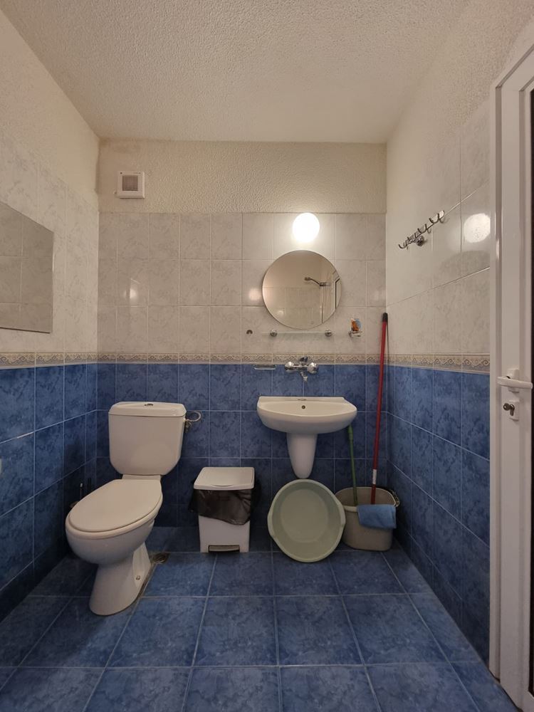 Umeblowany apartament z jedną sypialnią w Słonecznym Brzegu – funkcjonalna nieruchomość z udogodnieniami i niską opłatą eksploatacyjną
