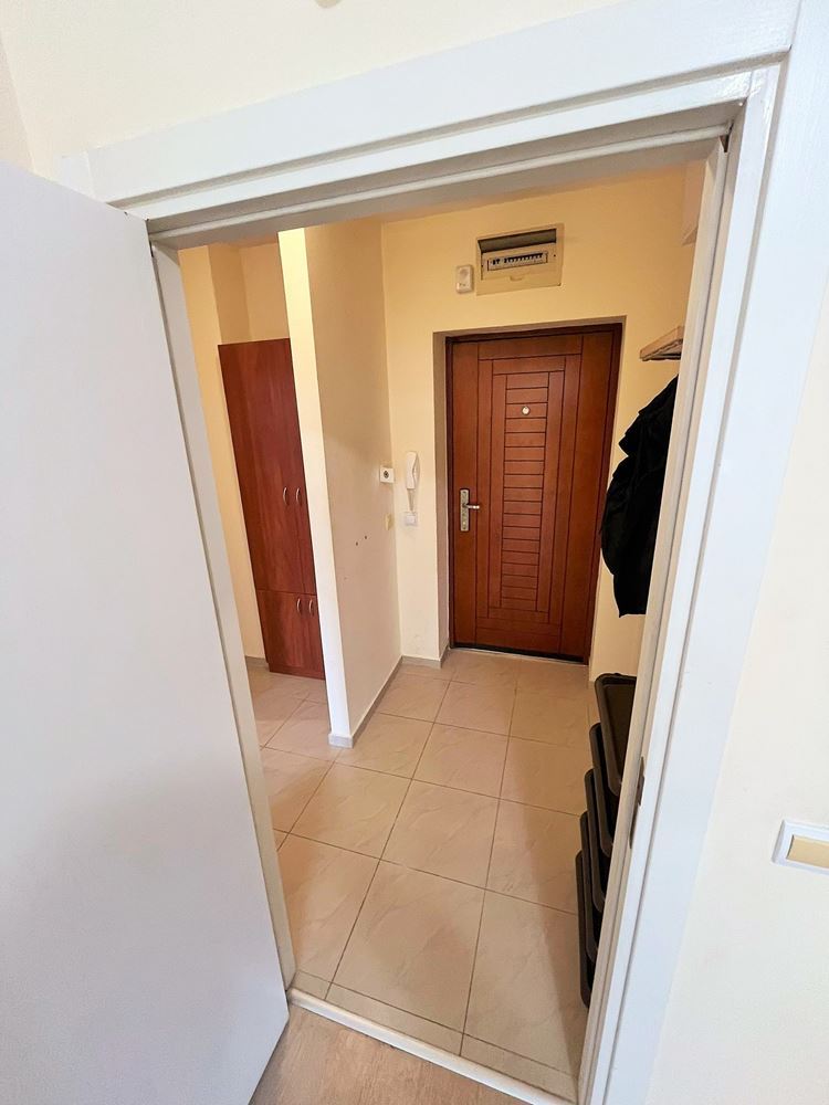 Słoneczne i przestronne mieszkanie dwupokojowe w Słonecznym Brzegu – w pełni umeblowane z doskonałą infrastrukturą kompleksu