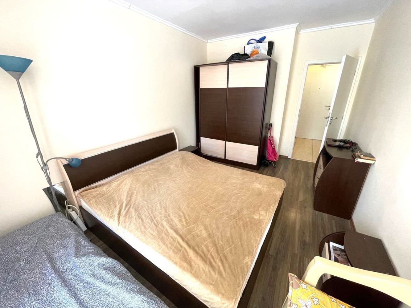 Duży apartament z jedną sypialnią 100 metrów od plaży w Pomorie z bezpośrednim dostępem do basenu