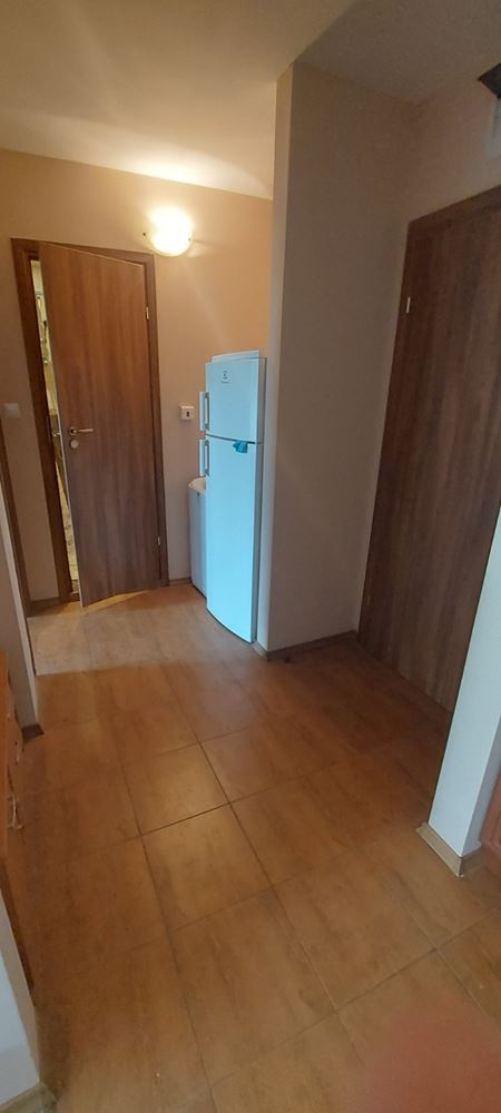 Mieszkanie z jedną sypialnią z widokiem na morze w Świętym Własie – komfort, spokój i doskonała lokalizacja