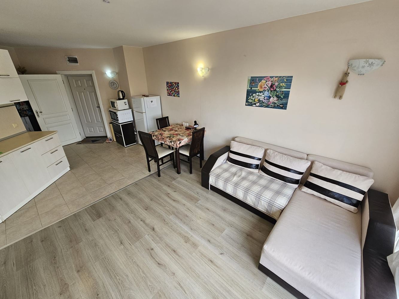 Apartament z jedną sypialnią wśród zieleni, w kompleksie z basenem i placem zabaw