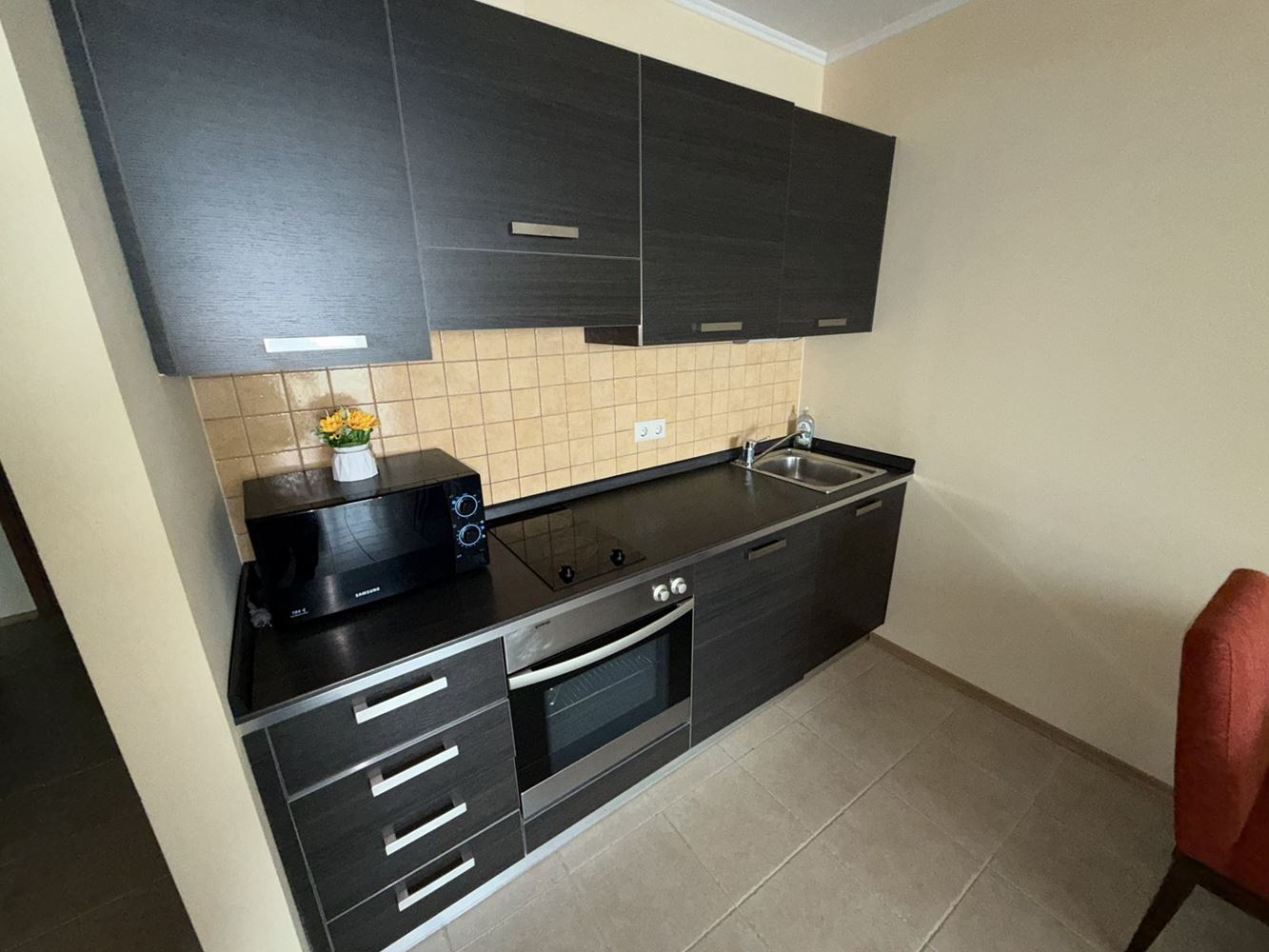 Mieszkanie z dwiema sypialniami w Pomorie z bezpośrednim widokiem na morze – luksusowe życie na pierwszej linii