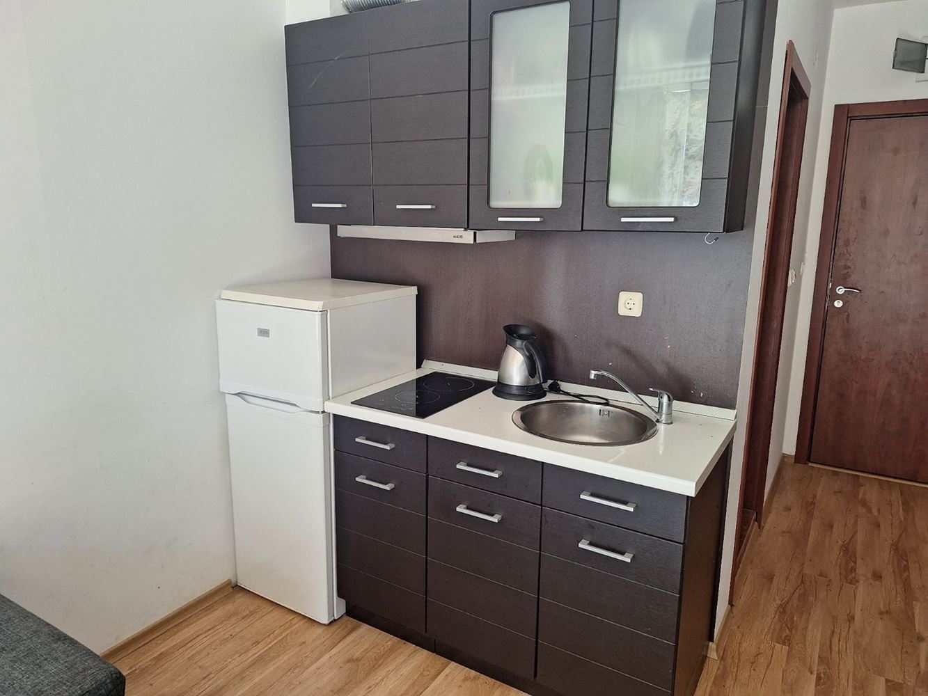 Przytulny apartament z jedną sypialnią na parterze, 300 metrów od morza w Sveti Vlas