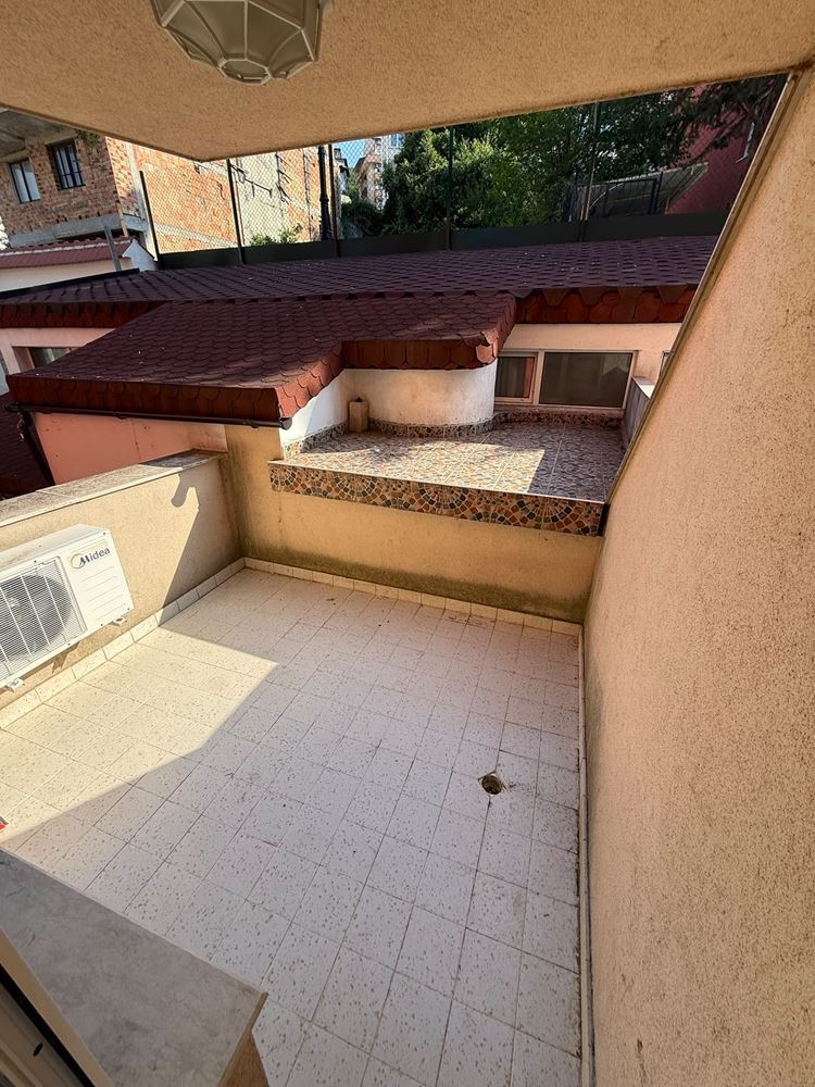 Przestronne studio zaledwie kilka kroków od morza w Sveti Vlas – miejsce do życia i wypoczynku nad morzem