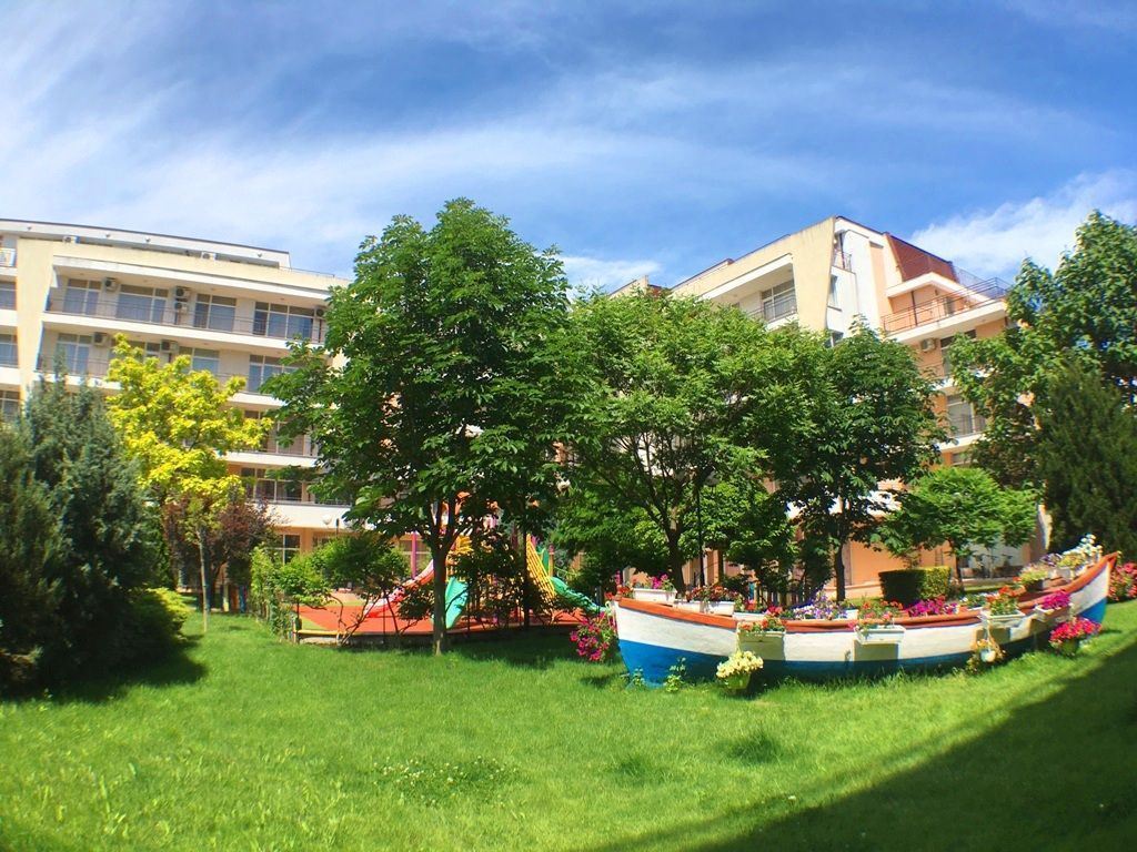 Dwupokojowy apartament w Słonecznym Brzegu z bogatą infrastrukturą i doskonałą lokalizacją