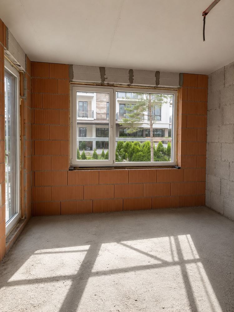 Apartament z prywatnym ogródkiem 100 m od morza w Sarafowie – nowa inwestycja, przed Aktem 15