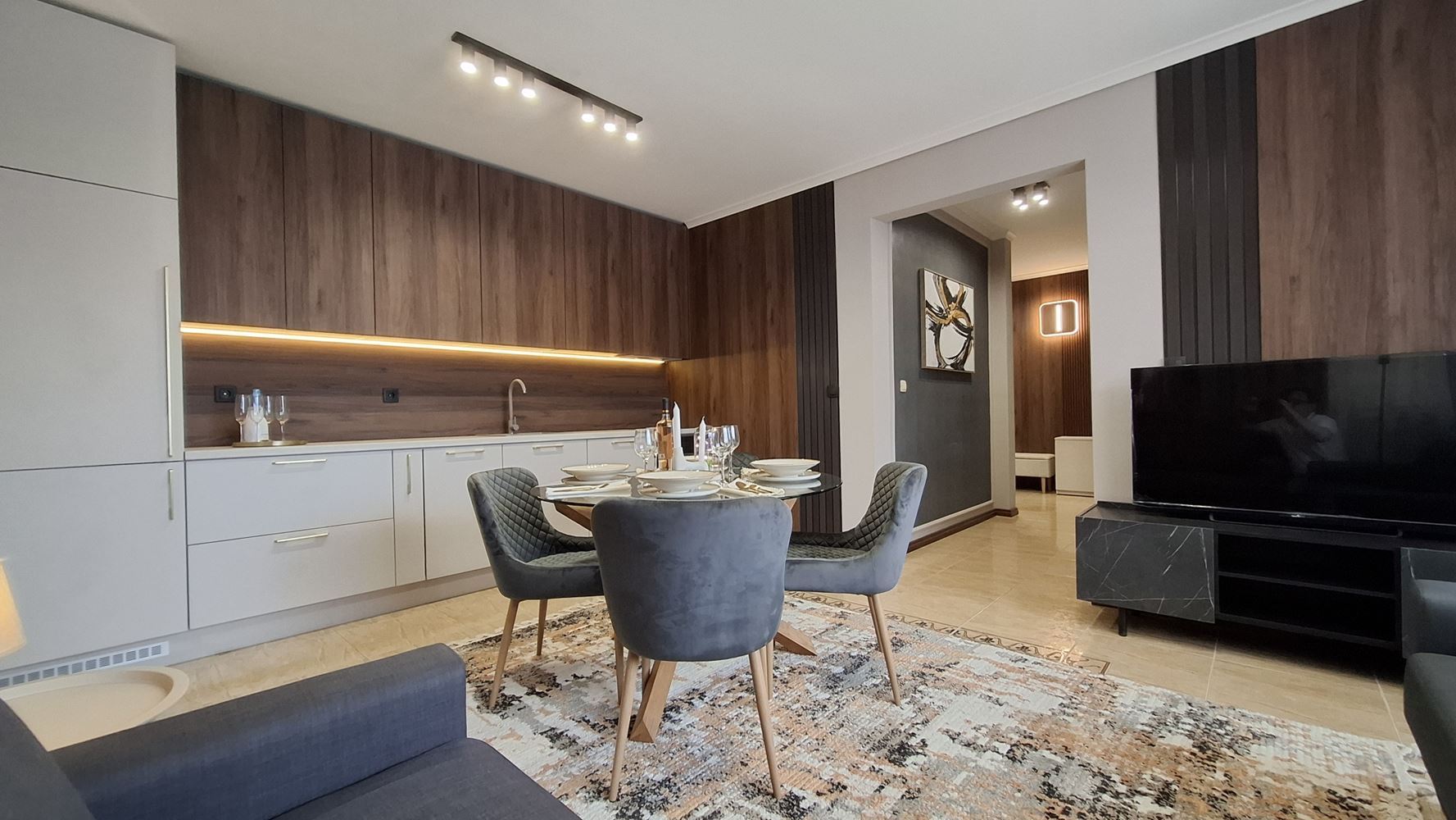 Luksusowy apartament z dwiema sypialniami przy pierwszej linii morza w Świętym Własie – wyjątkowa morska atmosfera i prestiżowy komfort