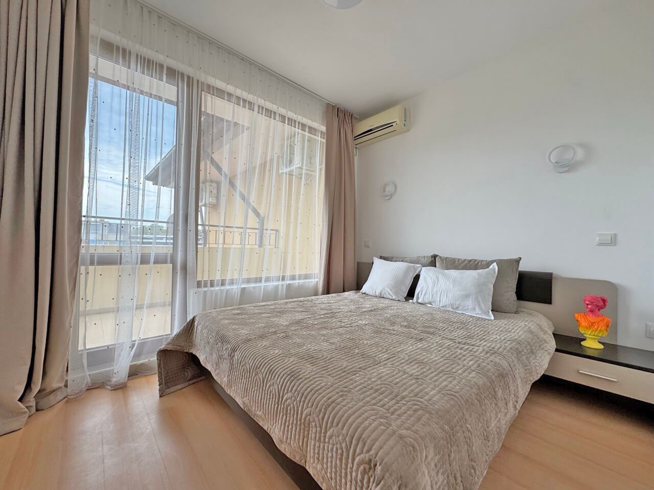Przestronny apartament z dwiema sypialniami w sercu Słonecznego Brzegu – komfort, lokalizacja i doskonała inwestycja