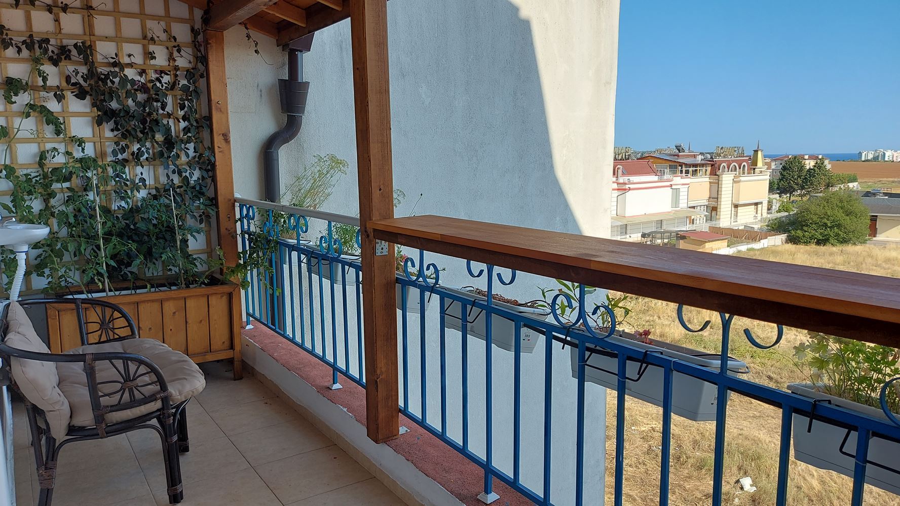 Apartament z dwiema sypialniami w Aheloj – skutecznie wynajmowany krótkoterminowo, z wysoką oceną i doskonałym potencjałem inwestycyjnym