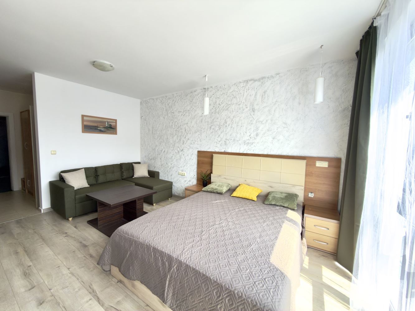 Przestronne studio w Słonecznym Brzegu – doskonała lokalizacja tylko 400 metrów od plaży