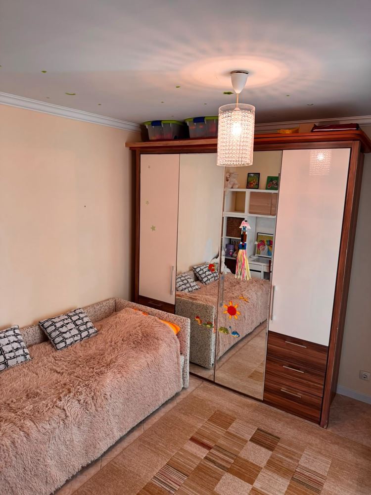 Apartament z dwiema sypialniami i widokiem na morze wśród sosen – luksus i spokój przy samej plaży w Sozopolu