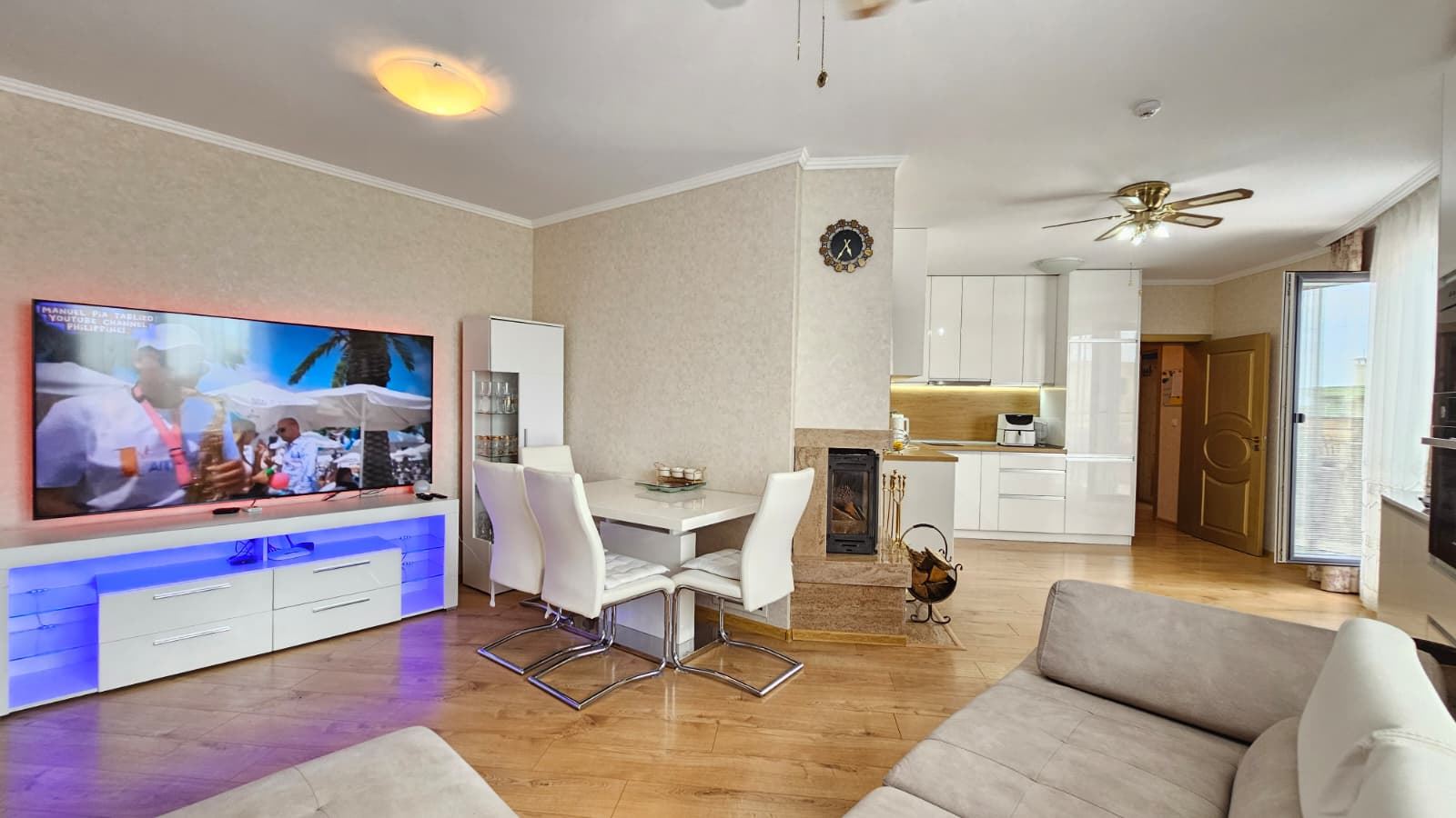 Przestronny penthouse z panoramicznym tarasem i sauną w nowoczesnym kompleksie mieszkaniowym w Słoneczny Brzeg
