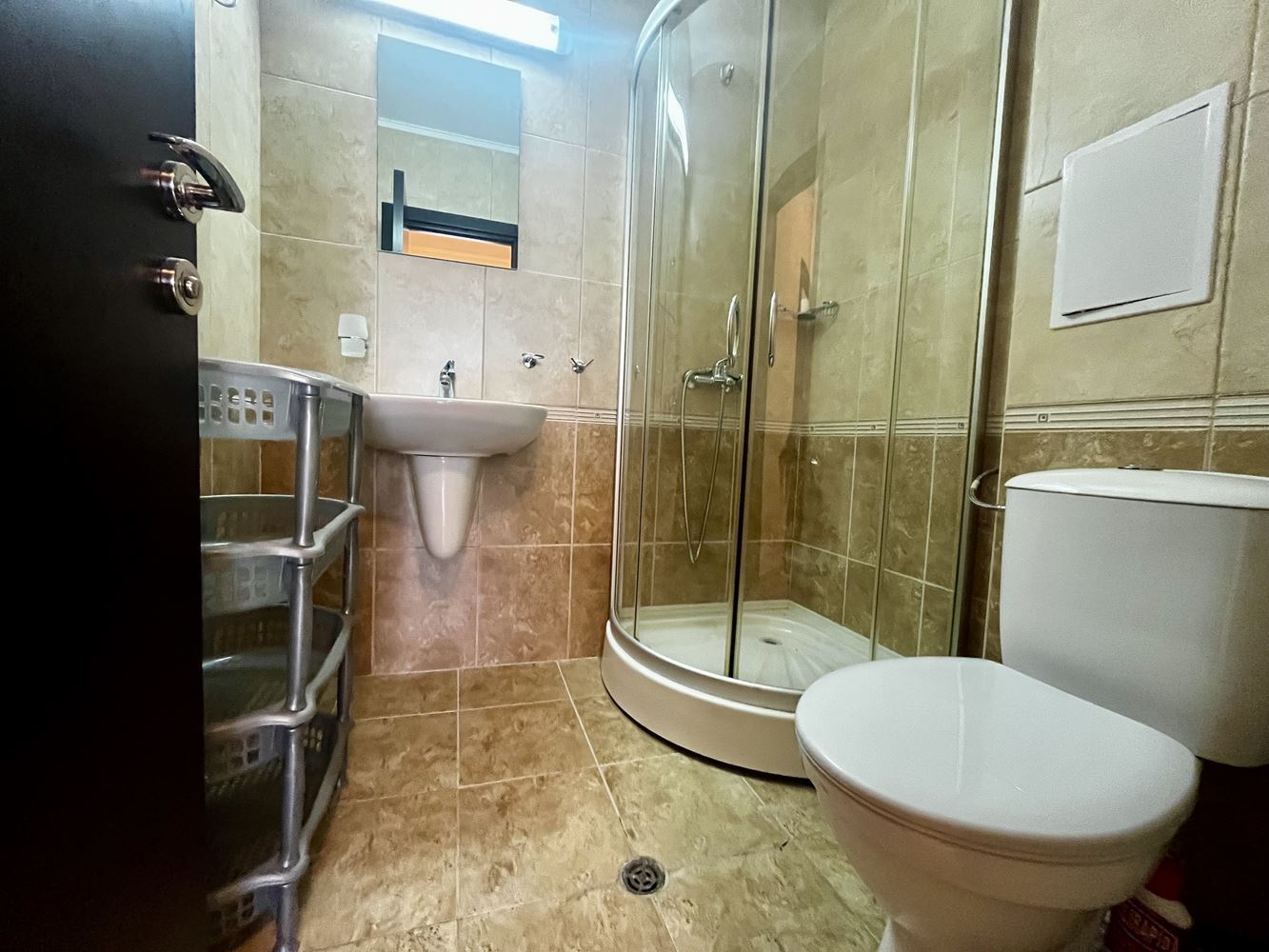 Przestronny apartament z dwiema sypialniami w Nesebyrze – w pełni umeblowany i gotowy do zamieszkania