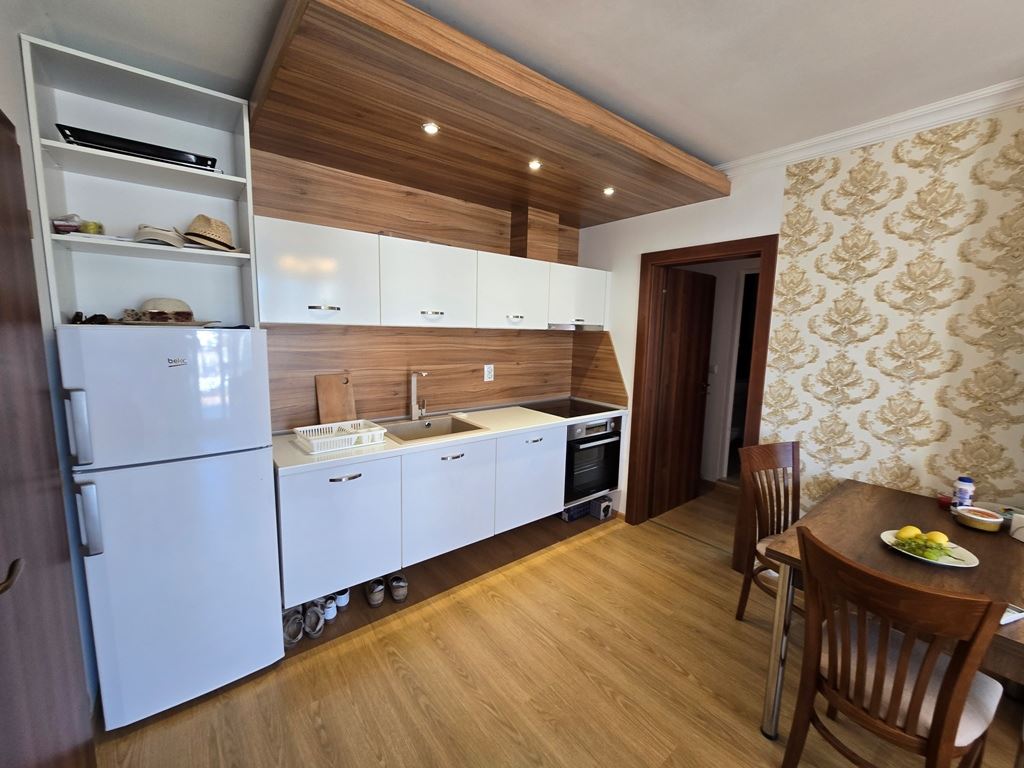 Słoneczny Brzeg - W pełni umeblowany apartament z dwoma balkonami i imponującą infrastrukturą SPA