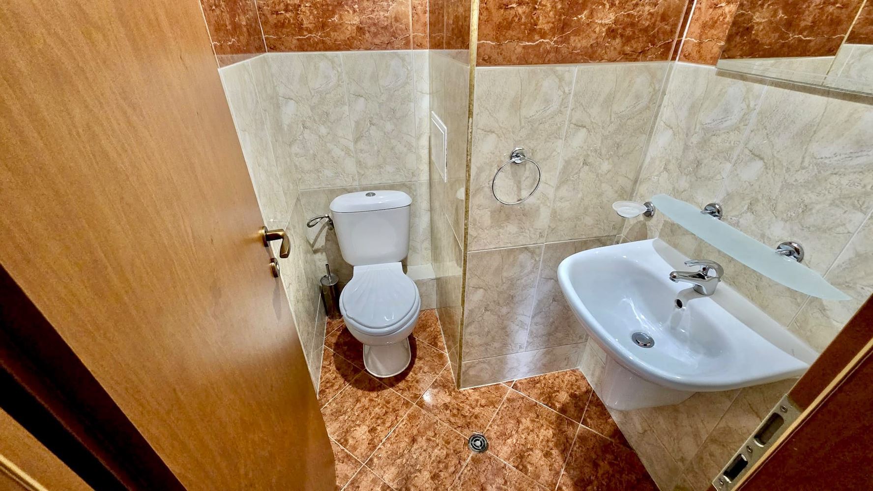 Przestronne mieszkanie trzypokojowe w Słonecznym Brzegu – w pełni umeblowane i gotowe do zamieszkania