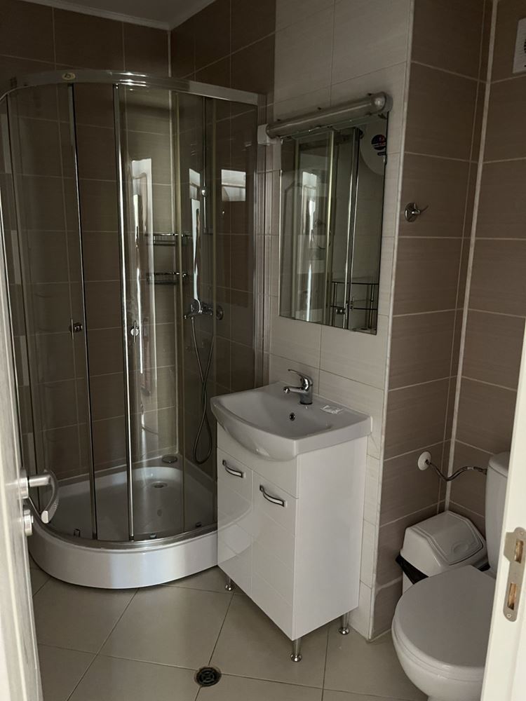 Mieszkanie dwusypialniowe w pełni umeblowane w kompleksie w Rawdzie, gotowe do zamieszkania