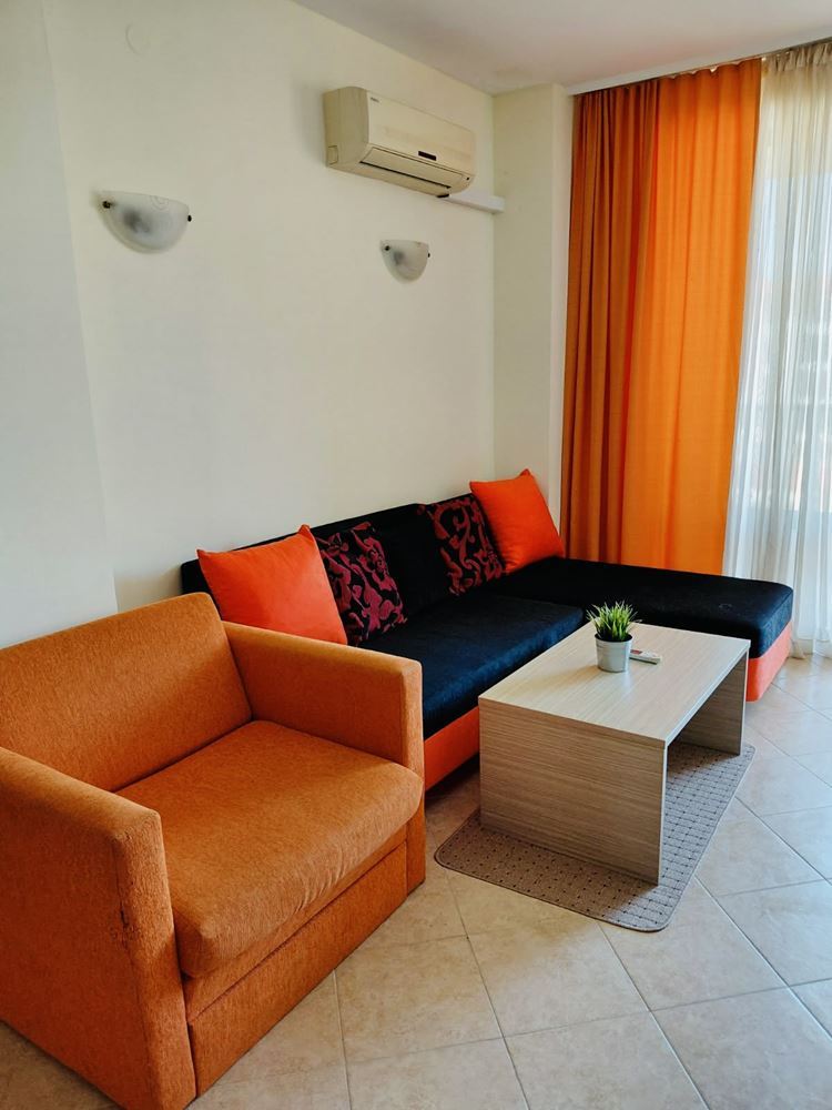 Nadmorski komfort z widokiem na basen – apartament z jedną sypialnią w prestiżowym kompleksie w Słonecznym Brzegu