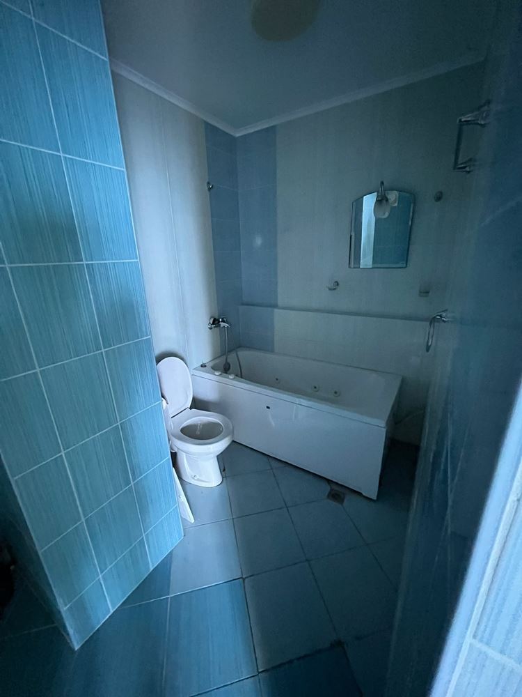 Apartament z dwiema sypialniami w pierwszej linii brzegowej w Pomorie z imponującą panoramą morza