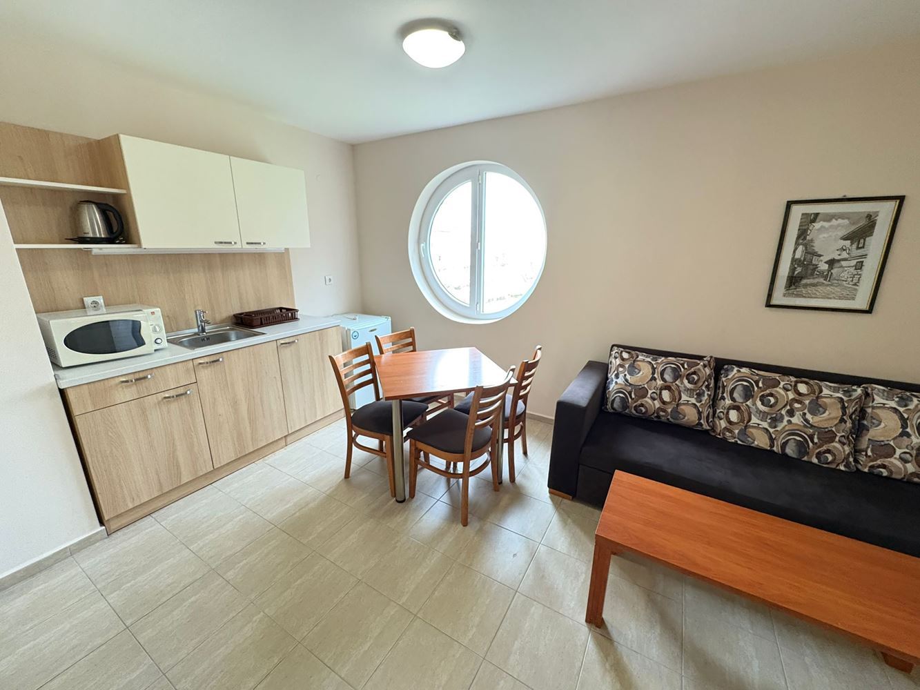 Apartament z dwiema sypialniami 300 metrów od plaży w centrum Słonecznego Brzegu
